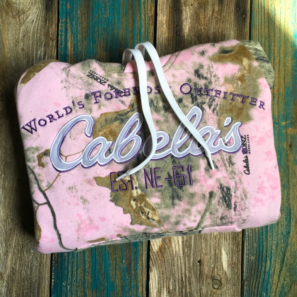 NWOT Cabela’s hoodie!